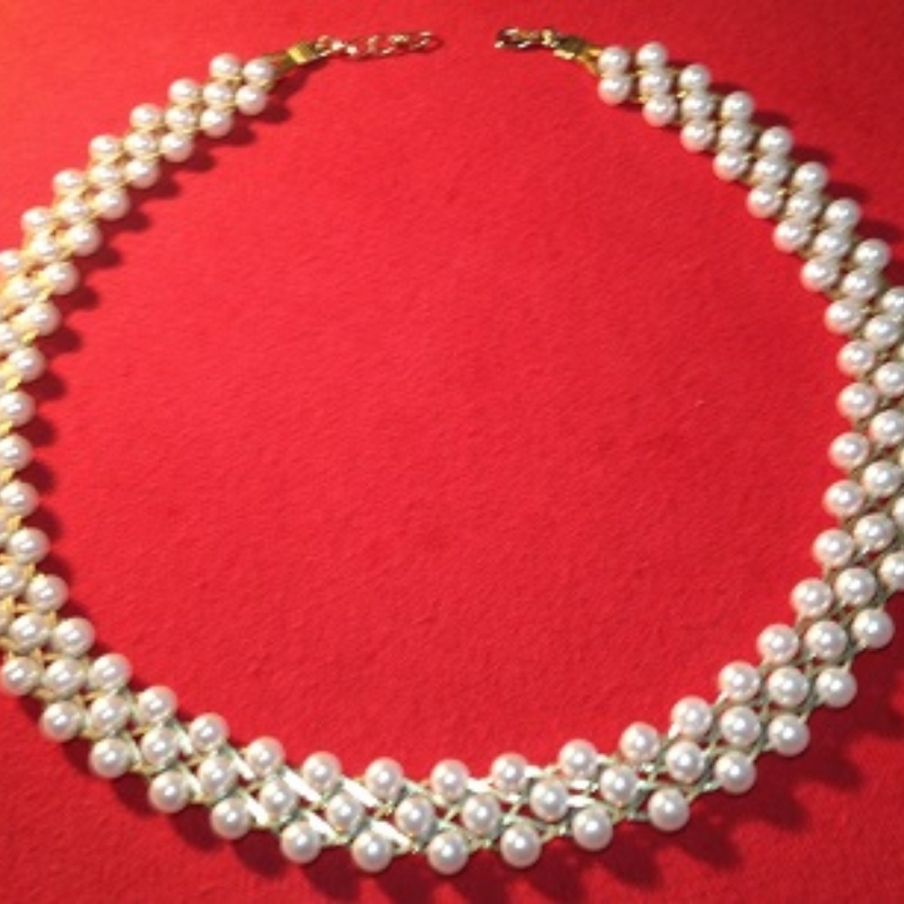 19" Pearl Necklace Piece Authentic Looking 1960s